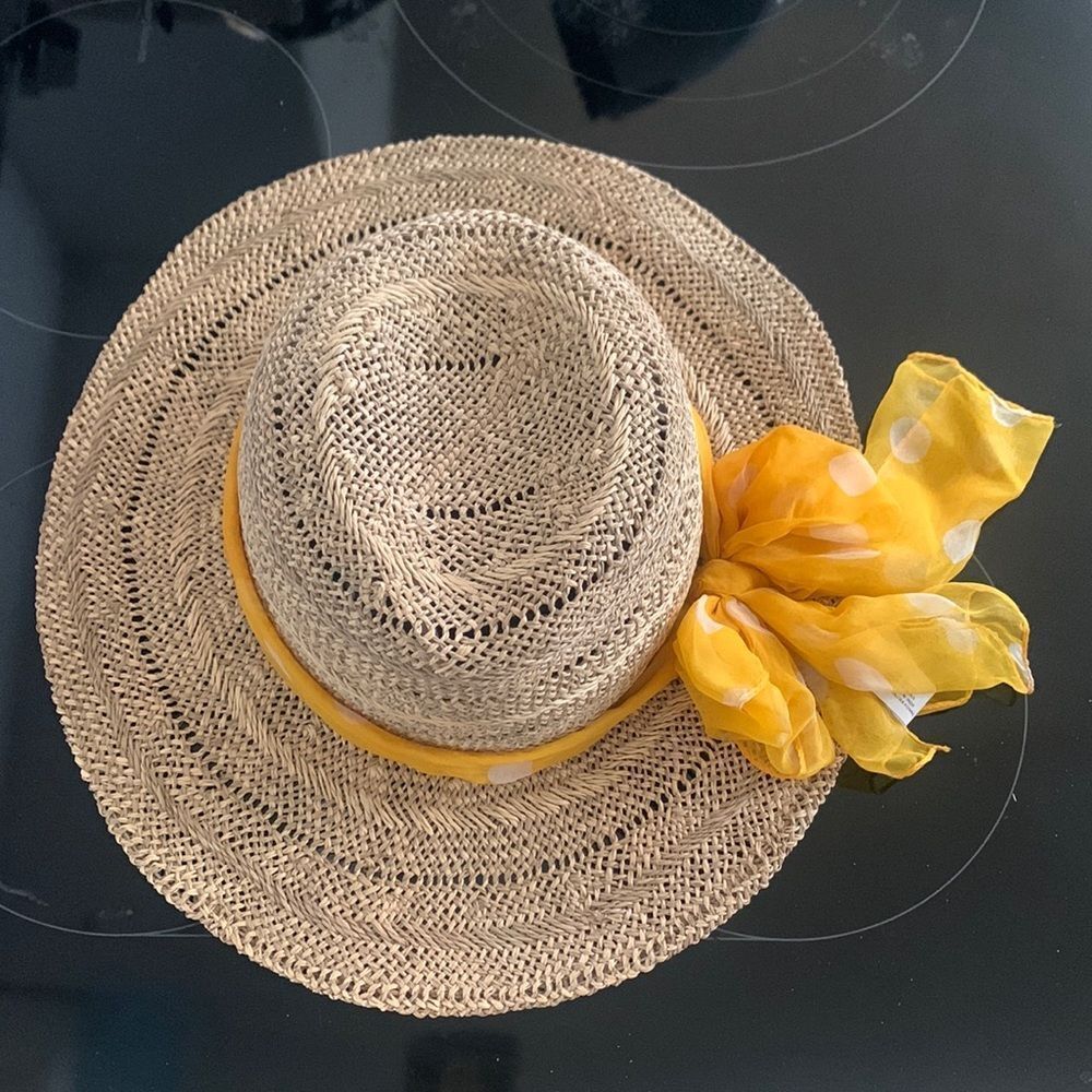 Vintage Boutique Kates Canada Straw Hat